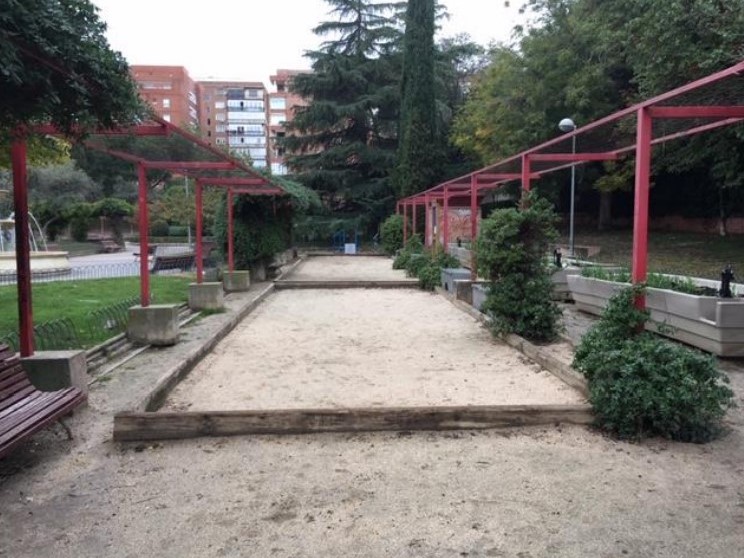 Estado de los jardines de Enrique Herreros antes de los trabajos de mejora